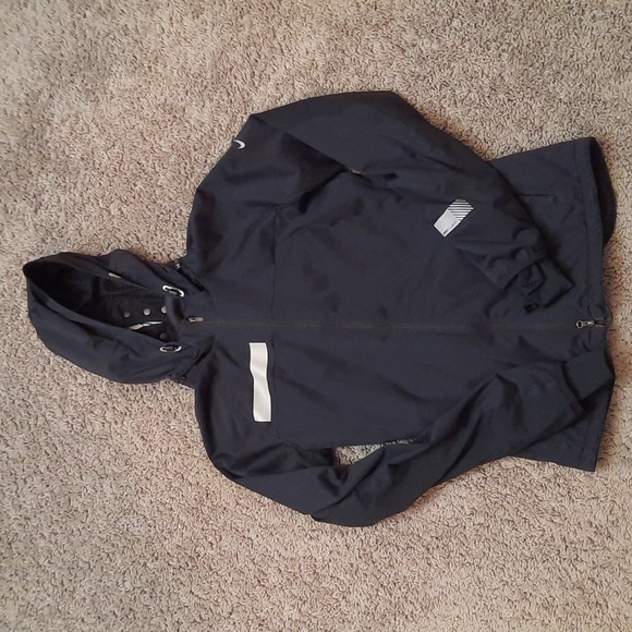 Nike Dri-Fit Element Shield Max Running Jacket - Picture 1 of 6